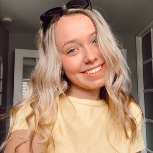 Meet your Posher, Cassie